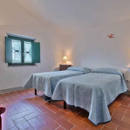 Castello Di Sarna *
