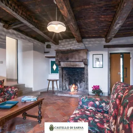 Castello Di Sarna * 치우시 델라 베르나