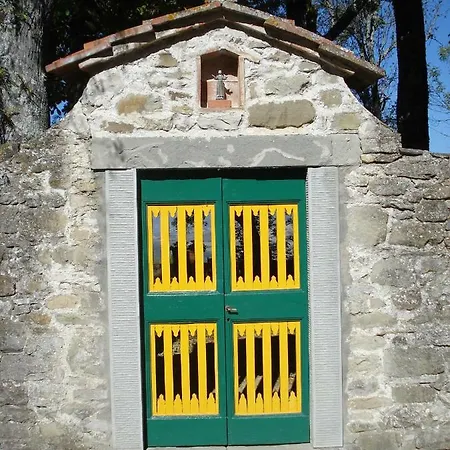 Castello Di Sarna 치우시 델라 베르나